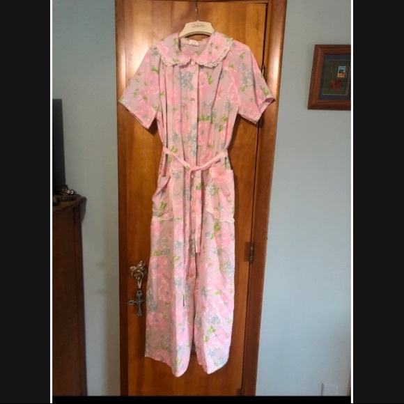 Other - Vintage 1960’s Pink Floral Summer Cotton Robe Housecoat XL with Belt